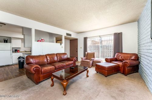 3202 Cherry Ave, Tucson, AZ 85719-2218