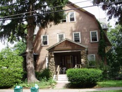 20 Circuit Ave, Newton, MA 02461-1603