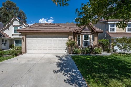19608 Bruces Pl, Santa Clarita, CA 91351-4800