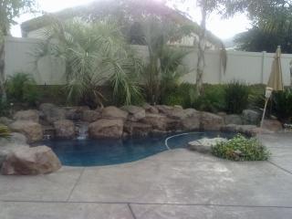 5901 Autumn Ranch Ct, Bakersfield CA  93306-7696 exterior