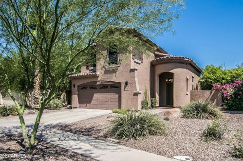 4081 Wagon Cir, Gilbert AZ  85297-8390 exterior
