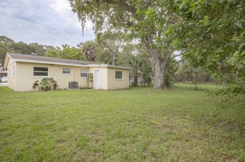 2355 35 St, Saint Petersburg FL  33713-3553 exterior