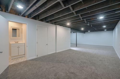 815 Lakeview Dr, Marysville OH  43040-1238 exterior