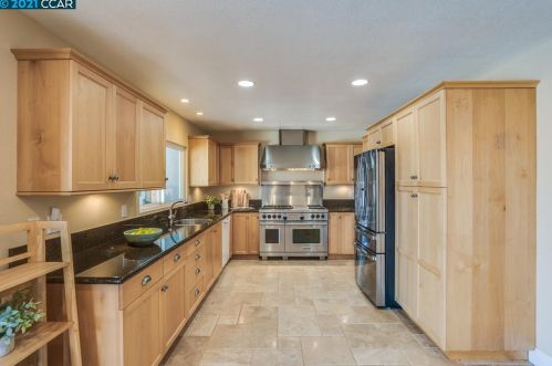 2776 Ellingson Way, San Ramon CA  94583-2409 exterior