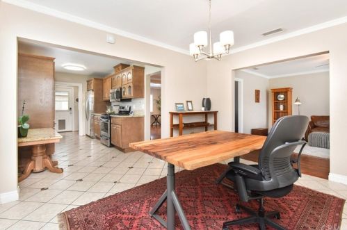 6003 Eckleson St, Lakewood CA  90713-1910 exterior