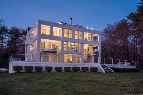 11 Dennis Rd, Lyme, CT 06371-1864
