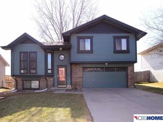 15233 Robin Dr, Omaha NE  68138-3342 exterior