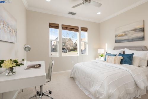 3551 Pinot Noir Ct, Pleasanton CA  94568-2556 exterior