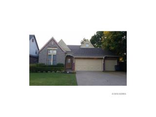 5130 Columbia Pl, Tulsa, OK 74105-6625