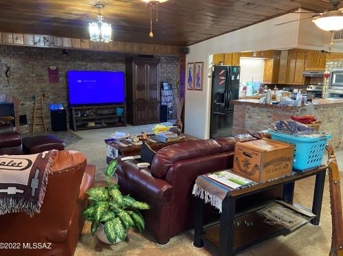 119 5th Pl, San Manuel, AZ 85631-1154