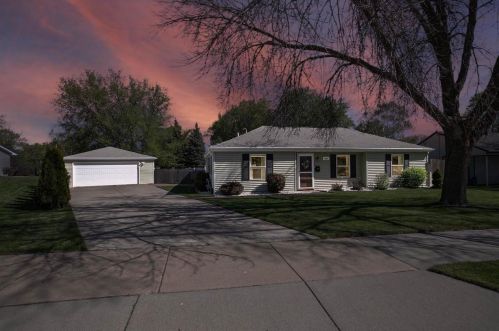 446 19th Ave, Oshkosh WI  54902-6866 exterior