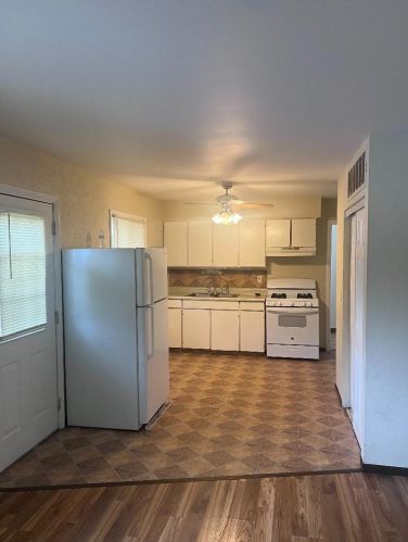 907 Parkway Ct, Two Rivers, WI 54241-3342