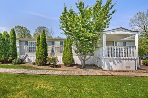 645 Twilight Dr, West Newton, PA 15089-9755