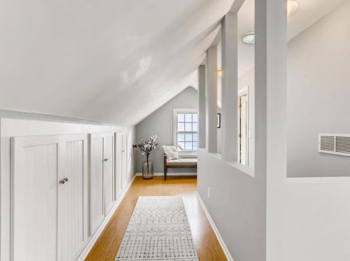 4012 Ewing Ave, Minneapolis MN 55410-1020 exterior