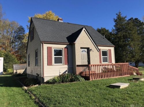 80 Diamond Mill Rd, New Lebanon, OH 45345-9695