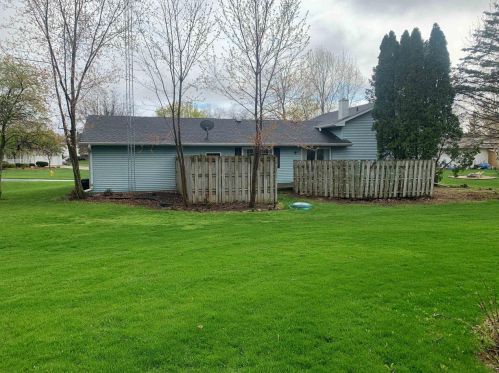 15 Buttermilk Creek Ct, Fond Du Lac, WI 54935-6143
