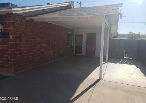 8707 Oak St, Scottsdale, AZ 85257-2968