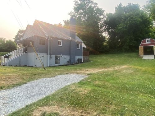 1372 Washington Blvd, Mckeesport, PA 15133-3810