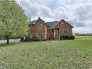 7486 Mill Creek Dr, Zuni, VA 23898-2820