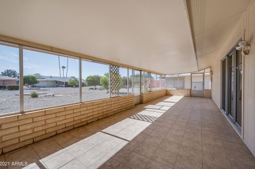 15617 Nicklaus Ln, Sun City AZ 85351-1764 exterior