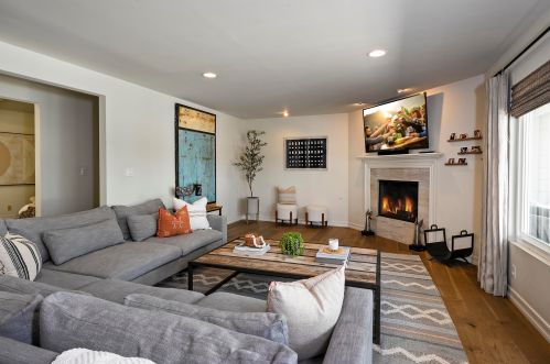 2268 Sunrise Way, Solvang, CA 93463-9409