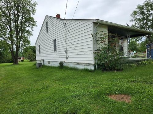 300 Liberty St, Fairdale, PA 15320-1030