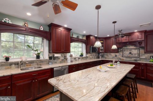 1319 Albright Dr, Yardley, PA 19067-2840