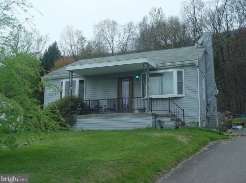 758 Fountain St, Ashland, PA 17921-9014