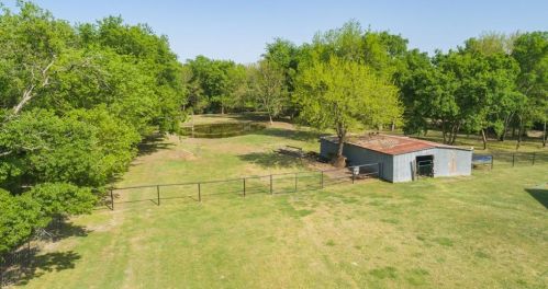 7602 Gussie Nell Davis Dr, Greenville TX  75402-4783 exterior