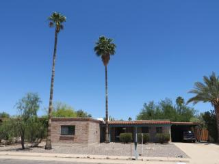 2524 Calle Paraiso, Tucson, AZ 85745-2515