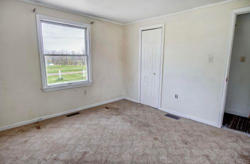 3045 Wayne Ridge Rd, Zanesville OH  43701-8651 exterior
