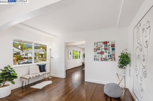 2905 California St, Oakland, CA 94602-3330