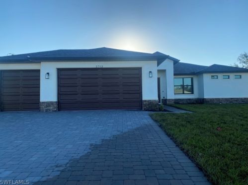 2713 6th Ave, Cape Coral FL  33909-8883 exterior