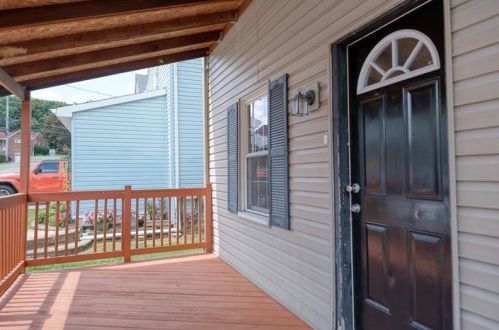 604 Aylesworth Ave, Bridgeville PA  15017-2906 exterior