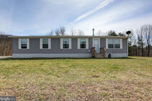 360 Coon Hollow Rd, Stoneybreak, PA 17267-8782