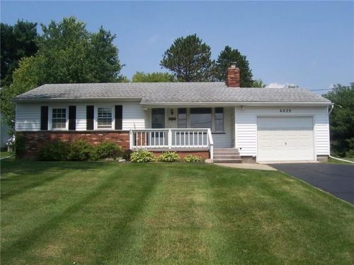6029 Stone Hill Rd, New Hyde Park, NY 14480-9712