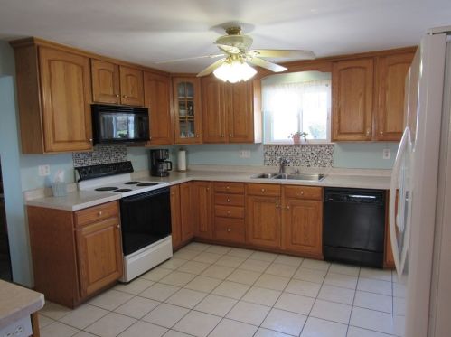 209 Beverly Dr, New Kensington PA  15068-3207 exterior