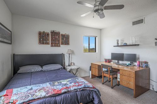 45239 16 St, Phoenix AZ 85087-8660 exterior