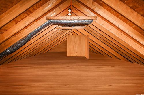 95 Midway St, Babylon NY  11702-4311 exterior