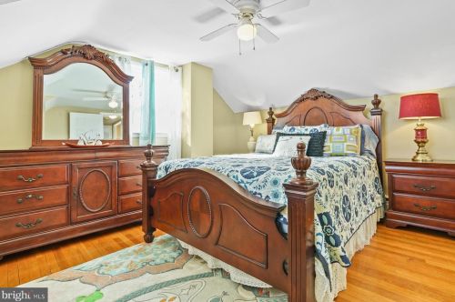 487 Clearview St, Pottstown PA 19464-5128 exterior