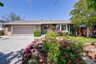 7537 Peach Blossom Dr, Cupertino, CA 95014-5226