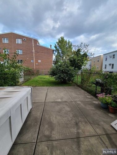 312 Avenue C, Bayonne NJ  07002-1435 exterior