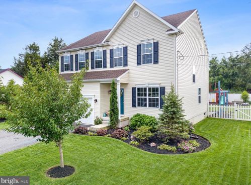 108 Chestnut St, Swedesboro NJ  08085-1201 exterior