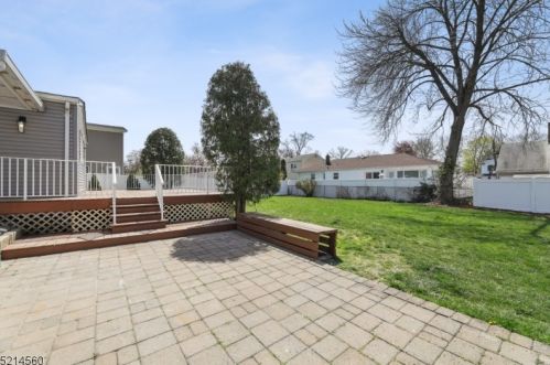 324 Sycamore Ave, Scotch Plains NJ  07076-1124 exterior