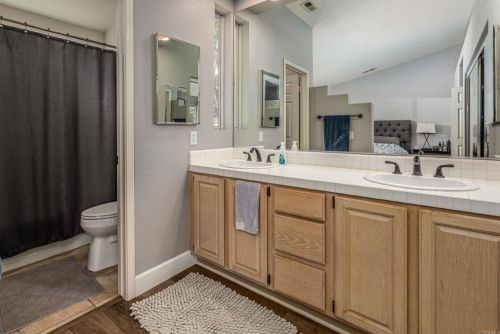 1325 Linsay Pl, Escondido CA  92026-3606 exterior