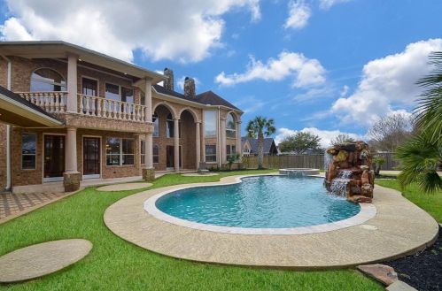 2710 Peach Pt, Richmond, TX 77406-1967