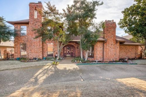 3808 Wyeth Dr, Plano, TX 75023-5906