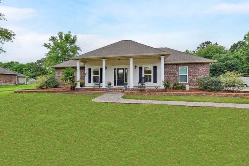 45215 Coleman Rd, Robert, LA 70455-1949