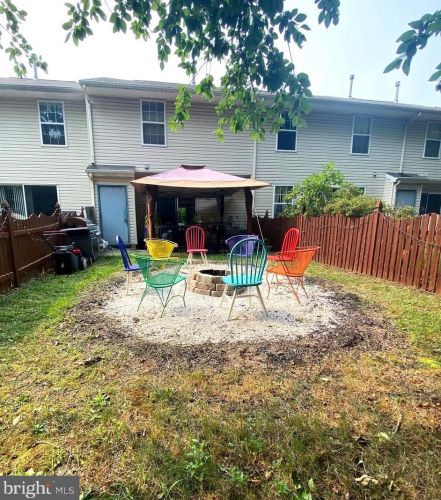 19 Tyler Ln, Berlin Boro NJ  08009-9463 exterior