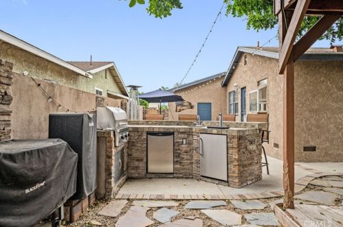 5775 Rio Way, Buena Park CA  90620-1249 exterior